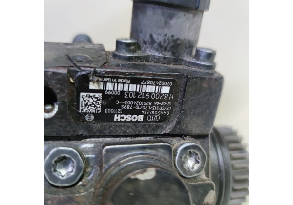 Насос паливний 2.0 ,2.3 dci Renault Trafic 2, Master 3, H8200912103,0445010234,8201024003.