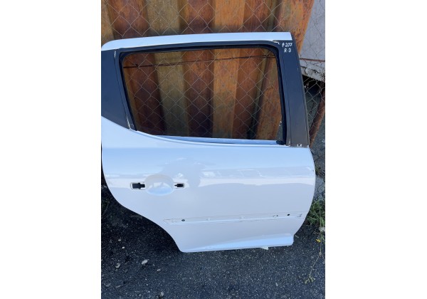 Двері задні праві Peugeot 207 SW 
