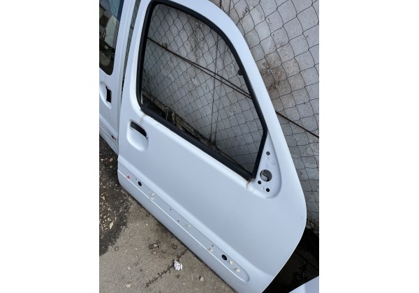 Дверка передня права Renault Kangoo, 03-08р