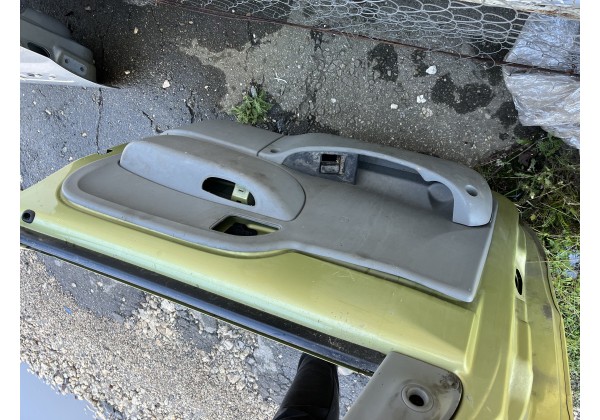 Дверка передня права Renault Kangoo