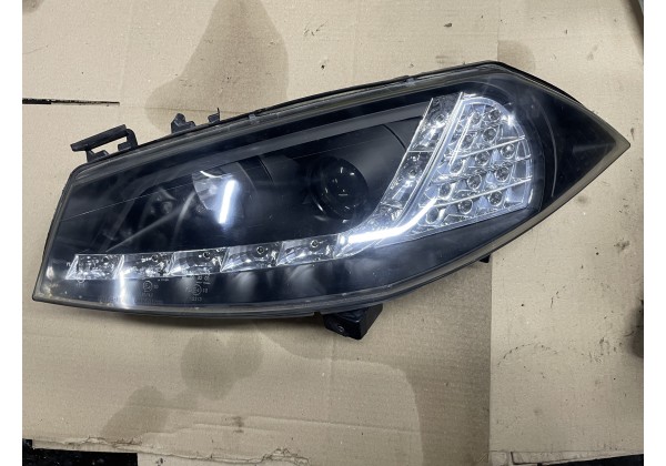 Фара ліва Renault Megane II -06