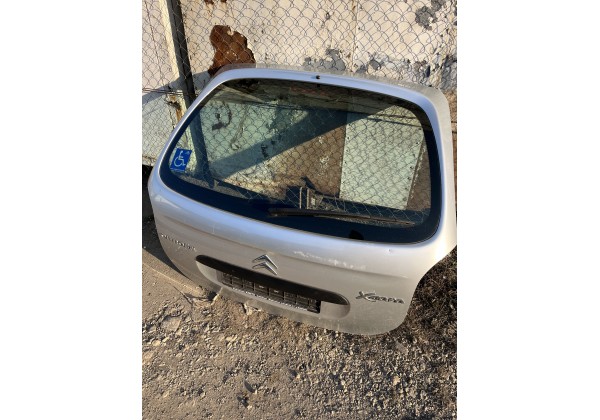 Кришка багажника Citroen Xsara Picasso, комплектна