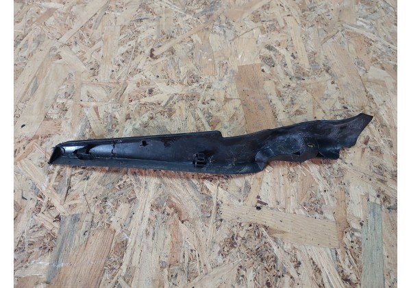Накладка лобового скла ліва Citroen Jumpy 2, Peugeot Expert 2, Fiat Scudo 2, 1400364877