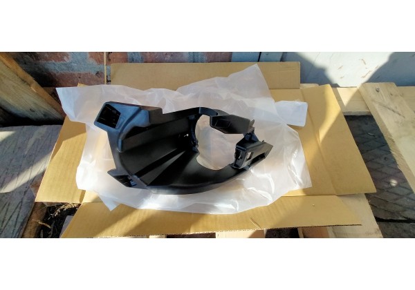 Кронштейн противотуманної фари лівий Renault Kangoo III, 269162627R