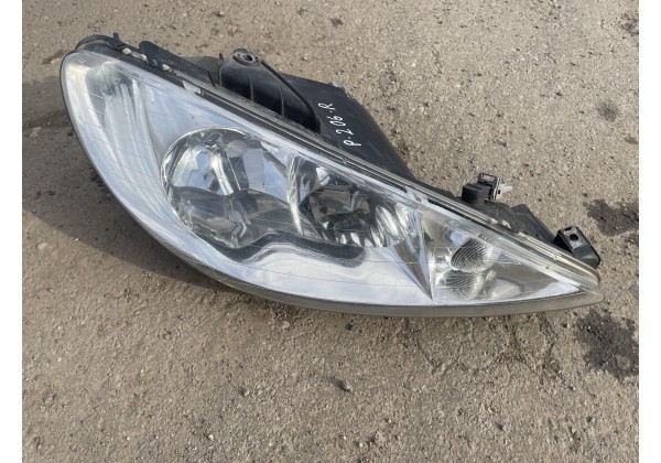 Фара права Peugeot 206 2002- (Прозоре скло), 9628666780
