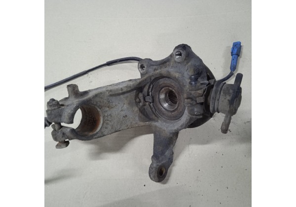 Поворотний кулак лівий цапфа Citroen C3 II, C3 Picasso, C4 Cactus, Peugeot 207, 208, 301, 2008, C-Elysee, DS3, 364690
