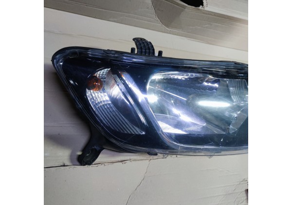 Фара права Renault Logan II, Sandero II, з механічним коректором, 260107615R, 260107737R