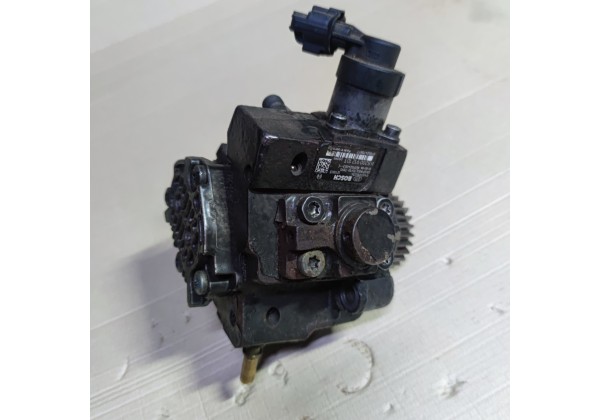 Насос паливний 2.0 ,2.3 dci Renault Trafic 2, Master 3, H8200912103,0445010234,8201024003.
