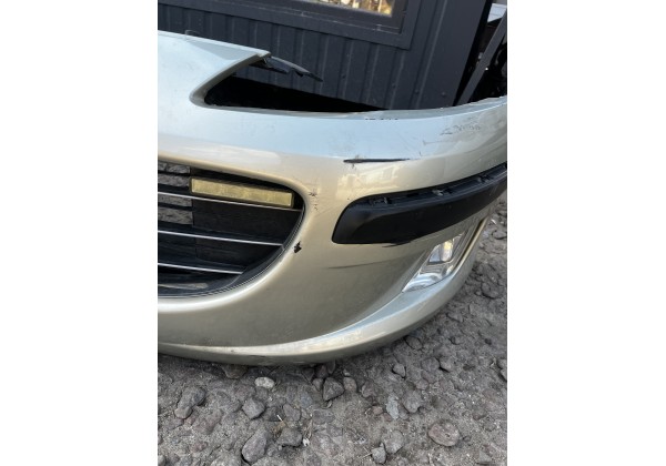 Бампер передній Peugeot 407, Код фарби KCVD