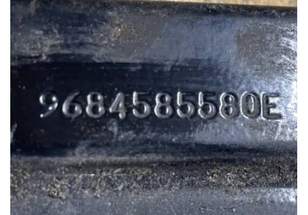 Направляюча правої зсувної дверки середня Citroen Berlingo 2, Peugeot Partner 2, 9684585580