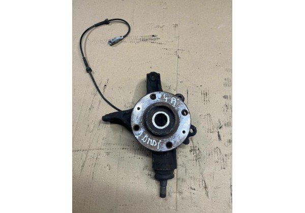 Поворотний кулак правий (цапфа) Citroen C4 I-II, Grand Picasso, Berlingo II, Peugeot 307, 308, 3008, Partner II, 25 зуб, 364796, 330785 