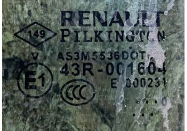 Скло лівої задньої дверки Renault Laguna 3, SW, 823010002R