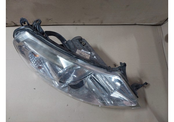 Фара передня права Citroen Jumpy 2, Peugeot Expert 2, Fiat Scudo 2, 1401367980, 89902604