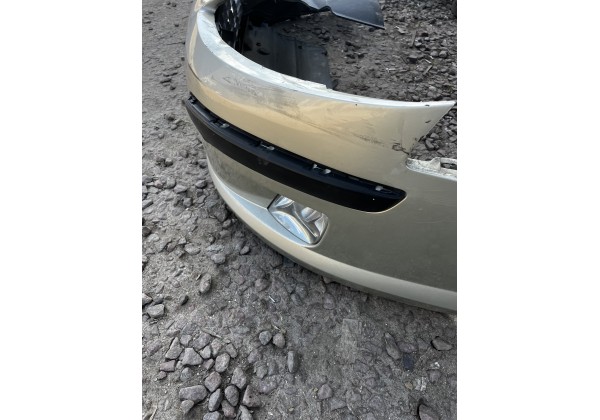 Бампер передній Peugeot 407, Код фарби KCVD