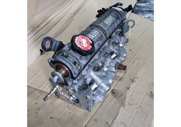 ГБЦ,головка двигуна 1.8 - 2.0 інжектор 8V, Renault 19, Laguna,Espace 3,Megane,Scenic
