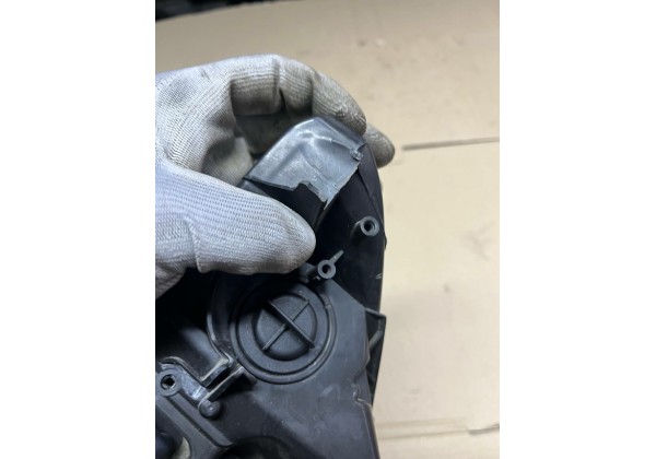 Фара передня права Peugeot 308, T7, -11р, 9656162480, ДЕФЕКТ КРІПЛЕНЬ!