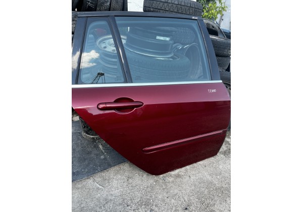 Дверка задня права Renault Laguna III, універсал, код фарби TENND, ціна за голу дверку 