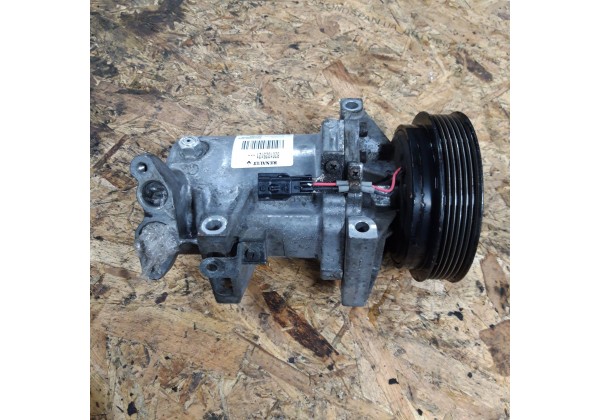 Компресор кондиціонера Renault Duster, Fluence, Logan 2, Sandero 2, 1.5 DCi, 16 16V, 8201025121