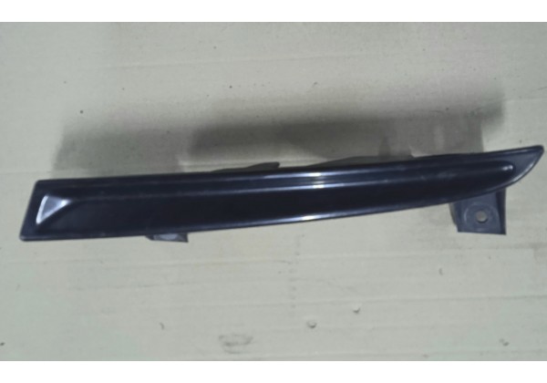 Декоративна накладка під фару ліва Renault Megane 3, 601989109R, 601980601R, 601985427R *