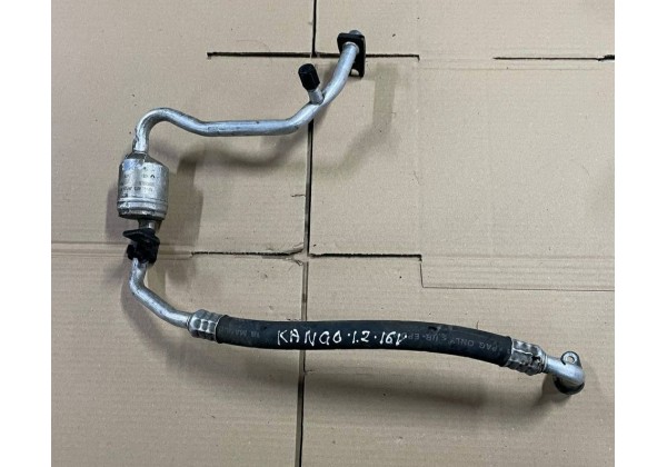 Трубка кондиціонера Renault Clio 2, Kangoo, 1.2 16V, 8200086131