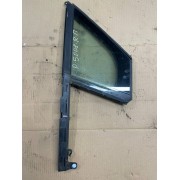 Скло кутове передньої правої дверки Peugeot 5008, 09-16, 9202N9