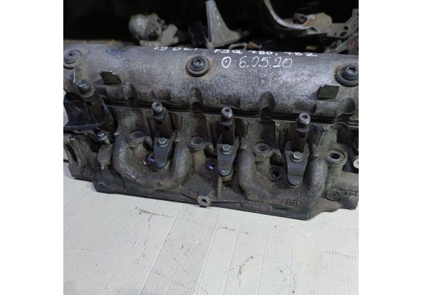 Головка двигуна 1.9 дці для моторів F9Q780, F9Q782, комплектна. На мотори F9,F9A,F9K не підходить.