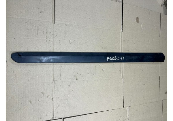 Молдинг передньої лівої дверки Peugeot 308, T7, 07-13, SW, HB 5 дв, 8545FZ, 9680364880