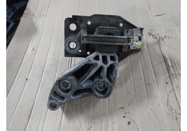 Гідравлічна подушка двигуна права Renault Megane 2, Scenic 2, 2.0 DCi, 8200398170