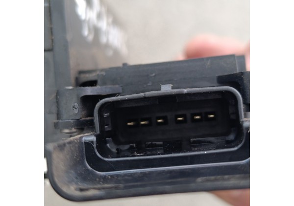 Замок дверки правої зсувної Сітроен Джампі 2, Пежо Експерт 2, Фіат Скудо 2,24094158,24093158,24095158, 9138P0,9138P1,9657000080