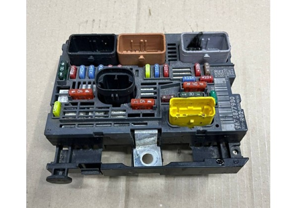 Блок запобіжників, модуль BSM R02 Citroen, Peugeot, 6500HK, 9675877980