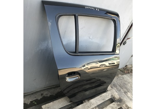 Дверка задня права Renault Sandero 2, 821002434R, колір NV676