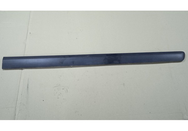 Молдинг правої передньої дверки Citroen C8, Peugeot 807, 1484086077 *