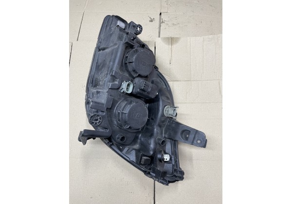 Фара права Renault Scenic I рестайл, 7700432097