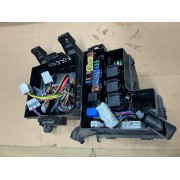 Блок запобіжників Renault Koleos, 08-16, 284B9JY00A, 24384JY00A, 24381C9900