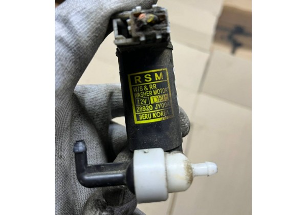 Насос бачка омивача Renault Koleos, 08-16, 2  вихода, 28920JY00A