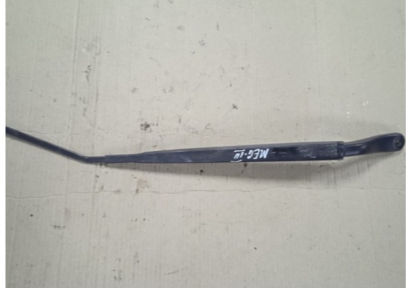 Щіткотримач поводок двірника правий Renault Megane 3, 288860005R, 288866482R *