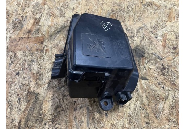 Корпус блока запобіжників Renault Sandero 2, Logan 2, Duster, Lodgy, Dokker, Clio 4, 1.5 dci, 243809584R