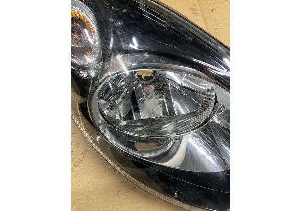 Фара права Renault Twingo 2, 27152800