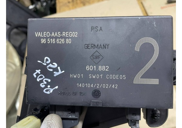 Модуль управління парктроніками Peugeot 307, 9651662680