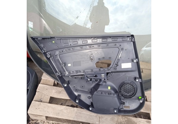 Карта задньої правої дверки Renault Megane 3