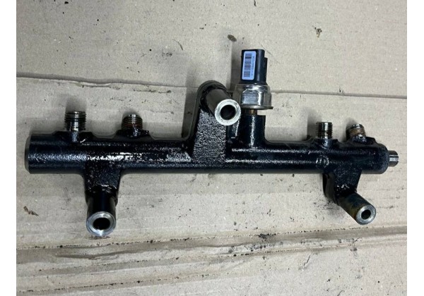 Паливна рейка Citroen, Peugeot, 2.0 HDi, 1570P3, 9681909680