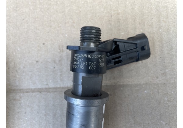 Форсунка дизельна Renault Laguna II, III, Espace IV, Koleos, Megane II, III, Scenic II, III, Trafic, 2.0 dCi, 166003429R, Bosch 0445115007, 8200409398, 7701476567, 90 тис. пробігу