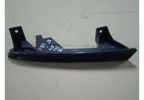 Декоративна накладка під фару ліва Renault Megane 3, 601989109R, 601980601R, 601985427R *