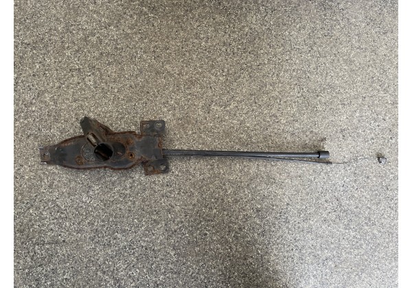 Кронштейн запасного колеса Renault Master III, 572118927R