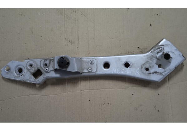 Кронштейн правого переднього крила Renault Megane 3, 625125608R
