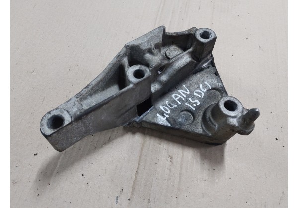 Кронштейн правої подушки двигуна Renault 1.5 DCi, 8200392639