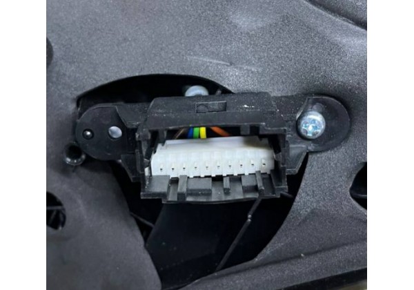 Дзеркало зовнішнє ліве електричне Renault Clio 2, Symbol, 5 pin