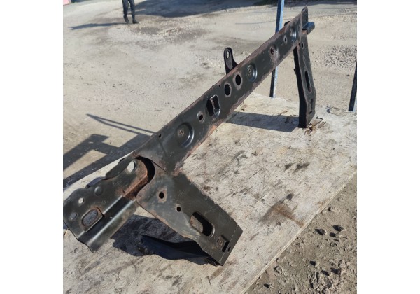 Підрамник (передня частина) Renault Clio 3, Modus, 8200803452, 8200500488, 8200583044, 8200803451 *