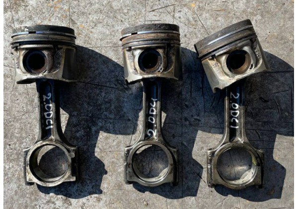 Шатун з поршнем Renault, 2.0 DCi, 7701477831