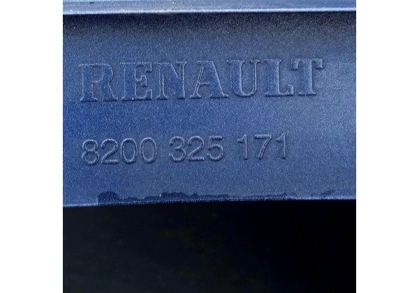 Крило праве Renault Clio 3, 05-12, 195, 8200325171, З ДЕФЕКТОМ